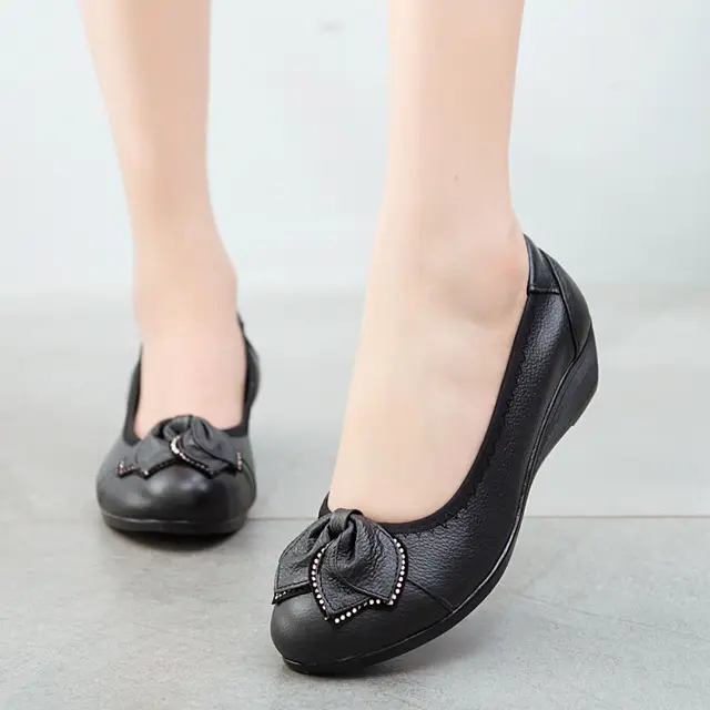 OUKAHUI 34-43 Elegant Ladies Wedges Heel Ballet Flats Shoes Women Genuine Leather Crystal Bow-Knot Mid Heel Flat Shoes Woman 1