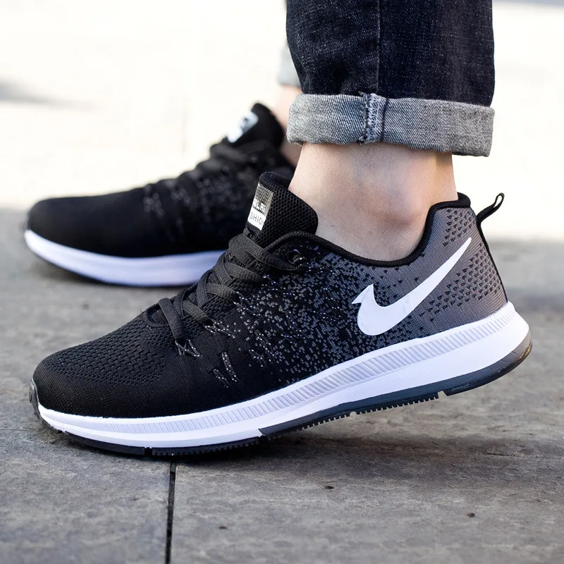

Spring COUPLE'S Mesh Fly Woven Running Shoes Fashion Lightweight Breathable Sneakers Trend Students Athletic Shoes