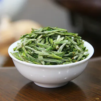 

2020 Anhui Huangshan Maofeng Alpine Green Tea New Tea Spring Tea for Clear Heat Cellulite and Digestion