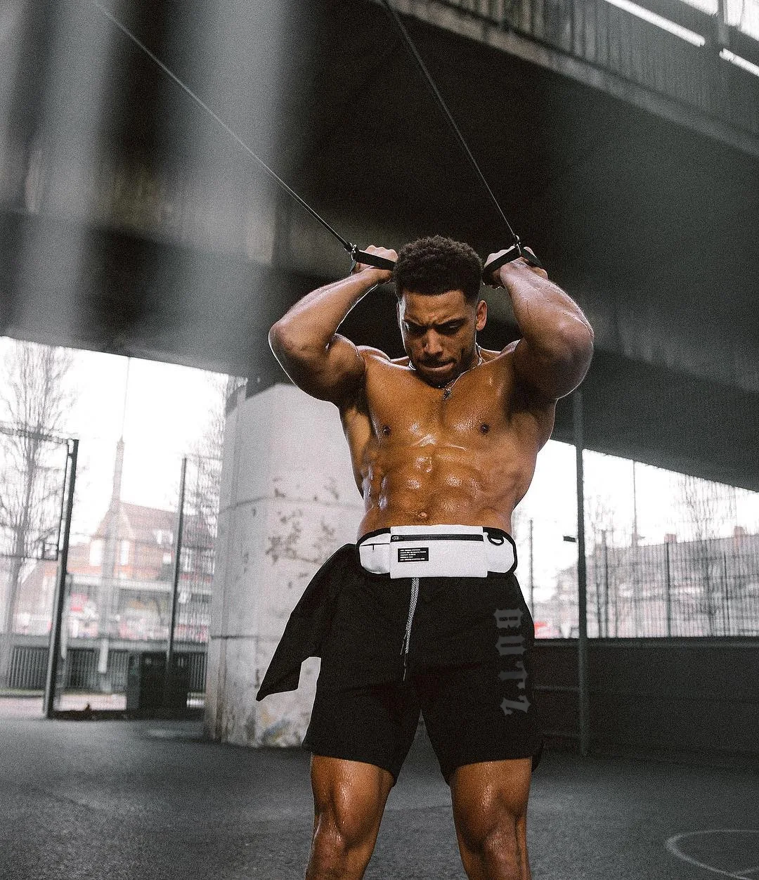 

Muscle Dr. Europe And America Brothers Casual Athletic Pants Men Outdoor Quick Drying Training Gym Shorts