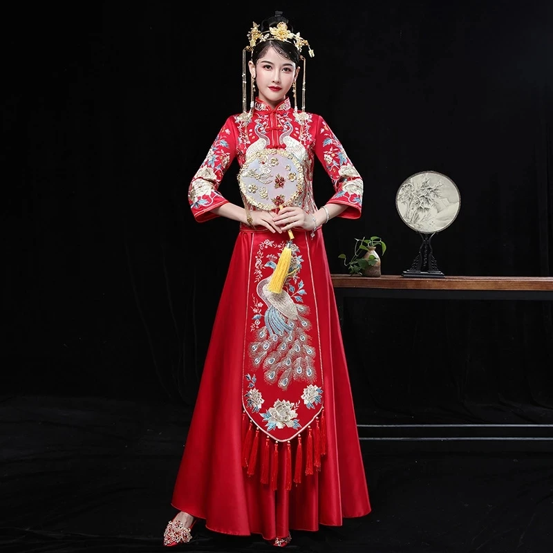 2020-Spring-New-Chinese-Wedding-Xiuhe-Clothes-Hand-Embroidered-Ancient-Wedding-Dress-Dragon-and-Phoenix-Gown.jpg_Q90.jpg_.webp (1)