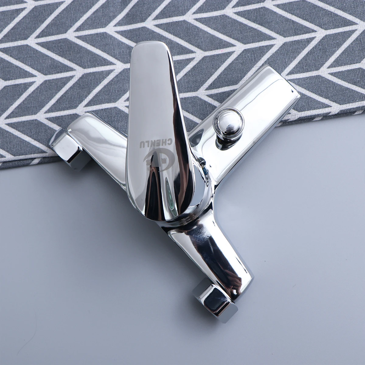 1pc Shower Tap Bathtub Shower Faucet Triple Hot Cold Shower Faucet Water Tap for Bathroom