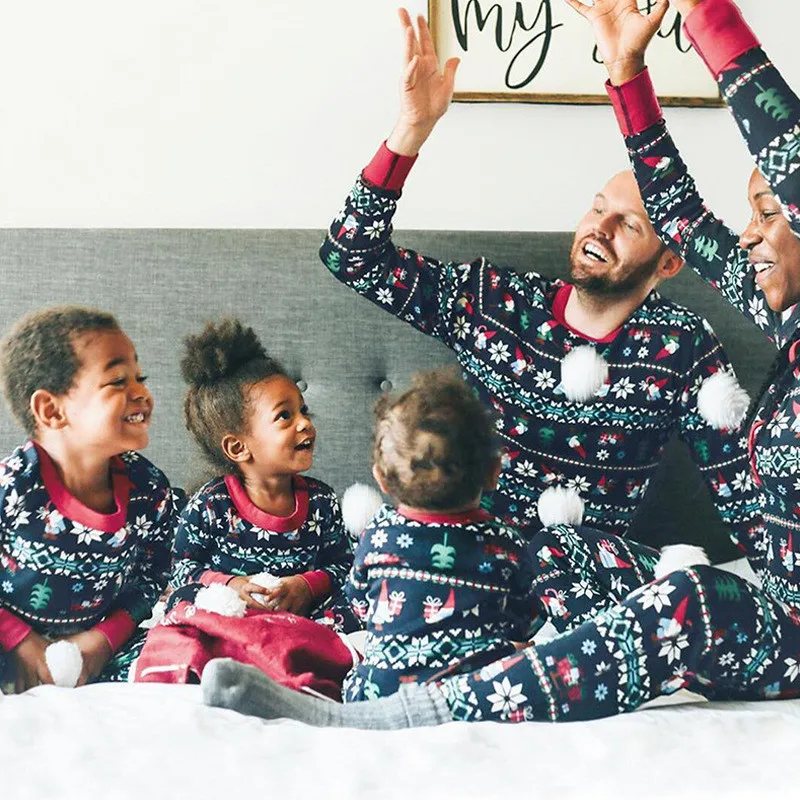 Комплект из 2 предметов; Рождественский Семейный комплект хлопковой одежды; Новинка года; домашняя пижама с принтом для мамы, папы, дочери и сына; комплект одежды