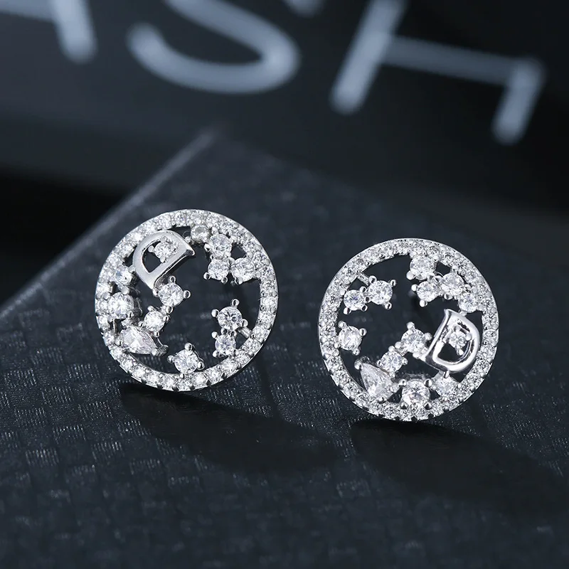 8977413714_345202505