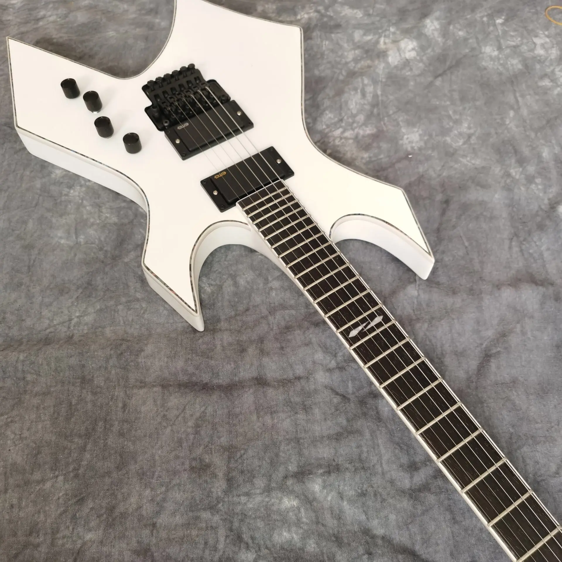 Электрогитара. Гитара белого цвета ra. Ручная работа 6 стингов gitaar. Высококачественные звукосниматели. Реальные фотографии