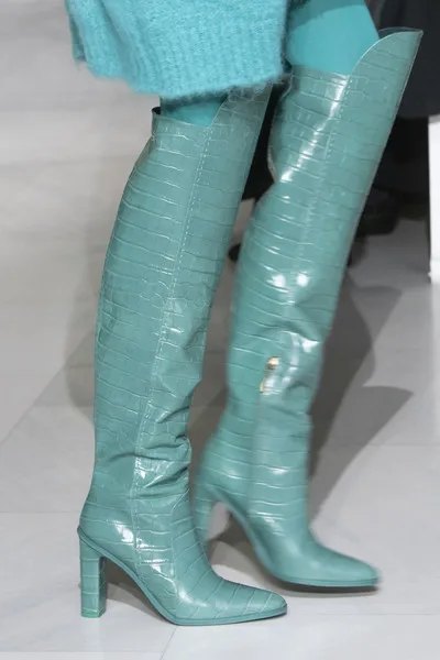 Silla/линейки; Сапоги выше колена с острым носком и узором «крокодиловая кожа»; женские рыцарские сапоги на квадратном каблуке; женские ковбойские сапоги для подиума - Цвет: green