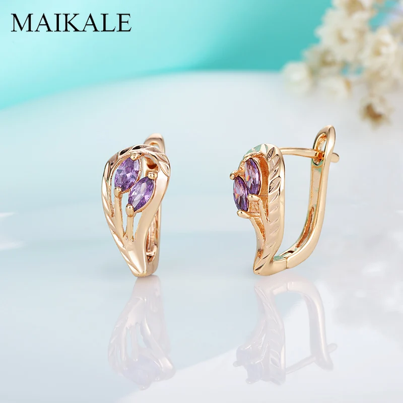 MAIKALE, модные маленькие серьги-гвоздики для женщин, красные/синие/черные/зеленые/фиолетовые серьги с кубическим цирконием, полые корейские ювелирные изделия с цветком