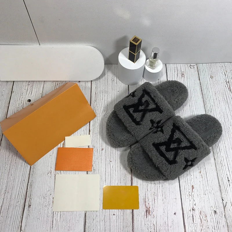Luxury brand designer 2021 autumn and winter new cotton shoes high quality customized famous brand women's wool shoes indoor