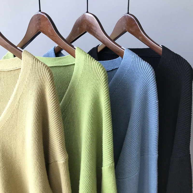 Autumn cardigan solid color sweater women long sleeve cardigan women Korean version knitted sweaterV collar sweater women coat Autumn cardigan solid color sweater women long sleeve cardigan women Korean version knitted sweaterV collar sweater women coat
