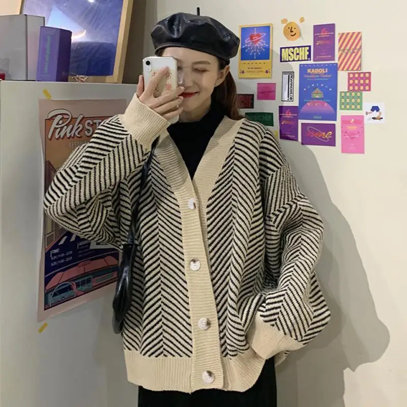 

New Knitted Striped Cardigan Sweater Women Fashion Patchwork Top Spring 2020 Long Sleeve Casual Outwears V Neck Buttons Coat