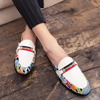 

2020 New Men's White Flat Casual Shoes Half Drag Men's Lazy Shoes Brand Fashion Lazy Shoes Men's Comfortable Half Slippers Men