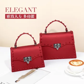 

2019 New Retro Fashion Women's Bag Single Shoulder Slant Cross Willow Nail Small Square Bag Portable Bag