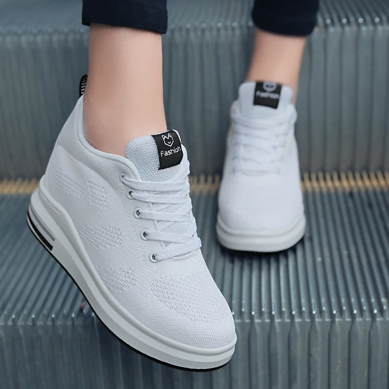 

Autumn and winter invisible increase 8CM sports shoes casual shoes mesh breathable 34 small yards with flat shoes
