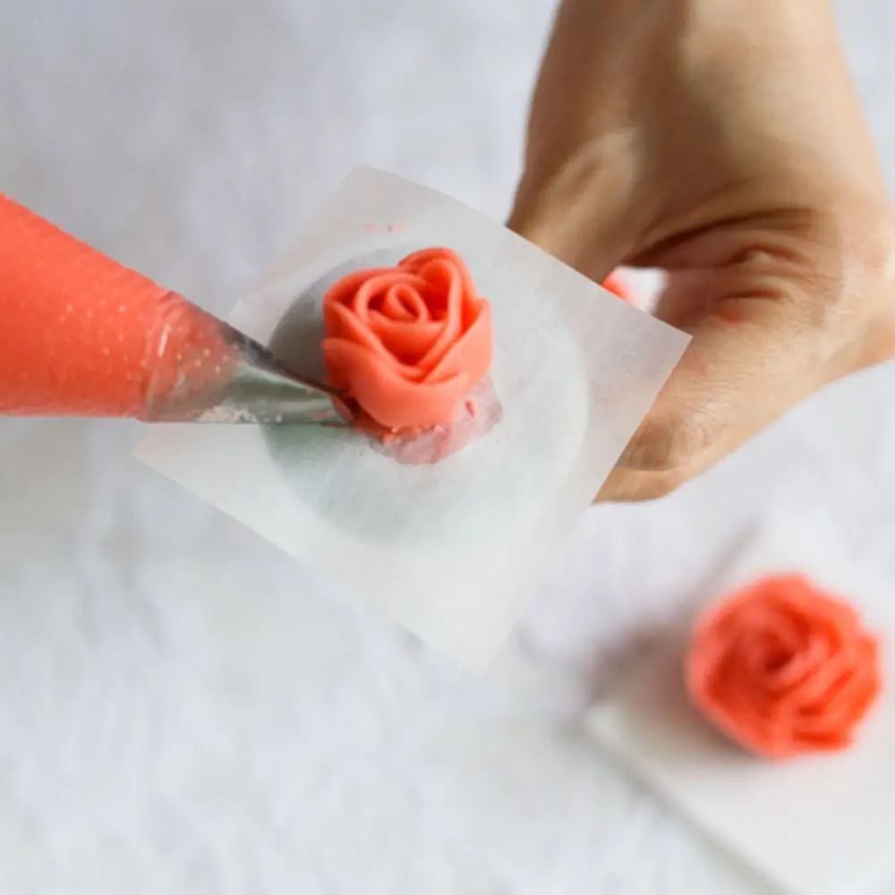 

500PCS Disposable Greaseproof Cream Pastry Cake Icing Piping Paper Flower Decorating Wedding Tool Baking Kitchen Accessories