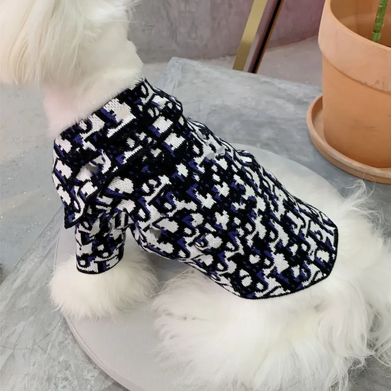 Модный свитер для домашних животных Хлопковая одежда собак Сезон осень зима