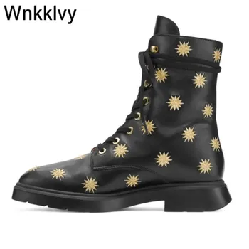 

Spring autumn low heel Martin boots women real leather embroidery flower lace up ankle botas leisure shoes 2020 ankle boots