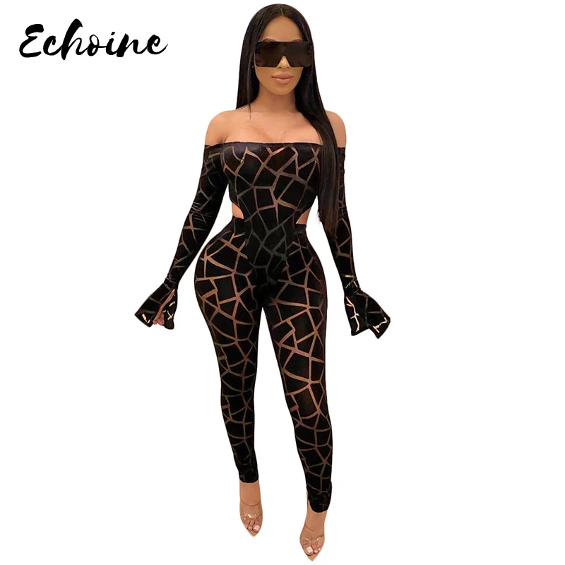 Женский комбинезон карандаш с открытыми плечами без бретелек геометрическим