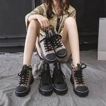 

2019 autumn and winter new cross straps flat bottom suede wild high help Martin boots short boots