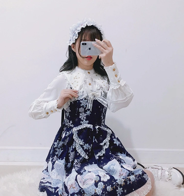 

2019 spring and autumn new long-sleeved shirt women's fashion wild gold line embroidery dress sweet cute ladies shirt