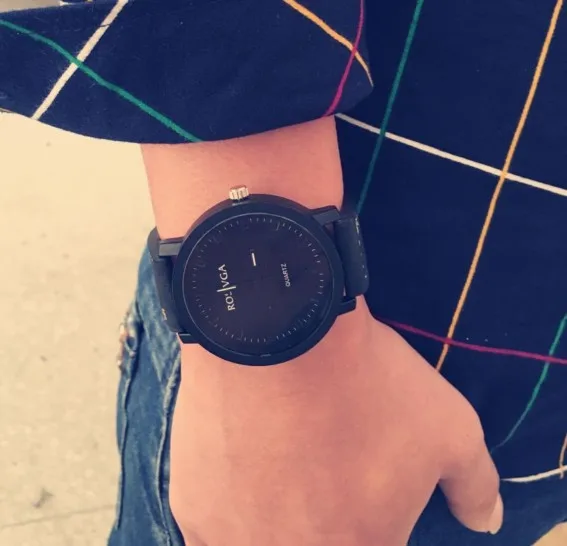 

Hot Sales Couple Watch Simple Fashion Harajuku Couples Belt Watch Rosivga Watch