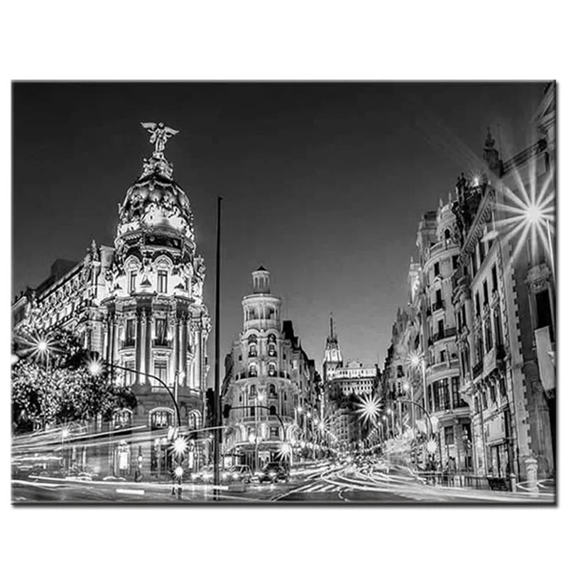 5d-full-square-Round-Diy-Diamond-Painting-Black-and-White-Madrid-City-at-Night-Time-in