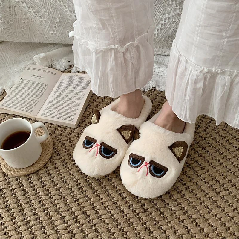 LLUUMIU Slippers for women Cute Cartoon Cat Winter Warm Slippers Floor Soft Slippers Indoor slides lovely cotton Slipper home mens house slippers	