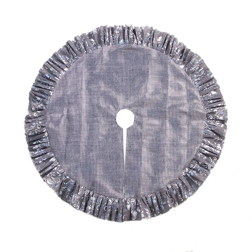 

1pc 90cm New Year Large Sized Christmas Tree Skirt sliver Lattice Design Xmas Tree Apron Holiday Decorations Ornaments