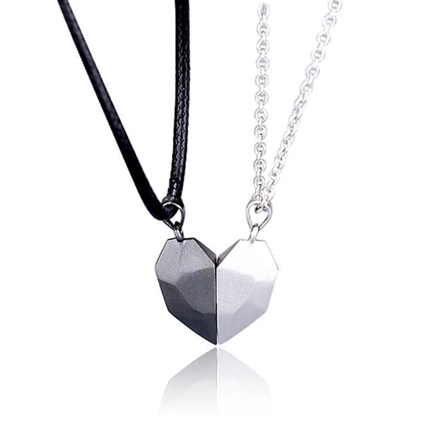 2Pcs Lovers Heart Pendant Couple Strong Magnetic Distance Heart Pendant Necklace 1