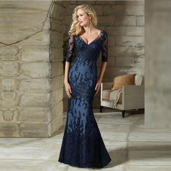

Gorgeous Navy Blue Mermaid Lace Plunge V Neckline Mother of the Bride Dresses Three Quarter Sleeve Wedding Guest Gowns Back Out