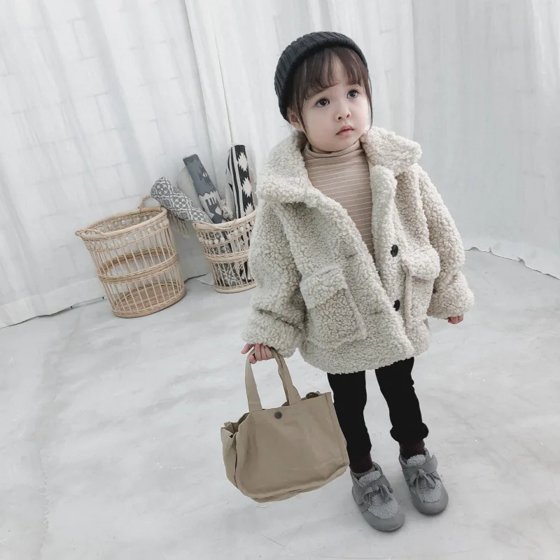 Meninos e Meninas de Pelúcia Inverno da Criança Crianças Velo Engrossado Cabolsa Roupas Inverno 2020 Meninas Cordeiros lã Quente Algodão Jaqueta 18 Jaquetas e casacos