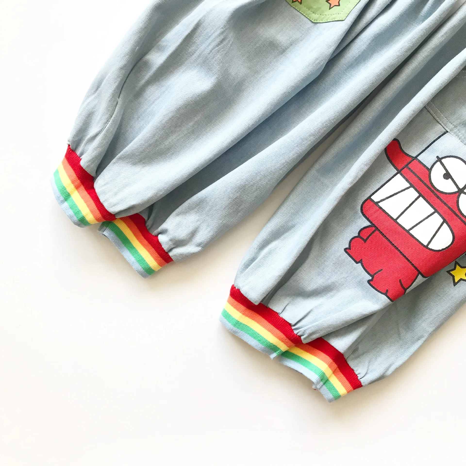 Tonytaobaby/новые осенние детские джинсы милые хлопковые штаны с рисунком радуги штаны для маленьких мальчиков штаны для девочек