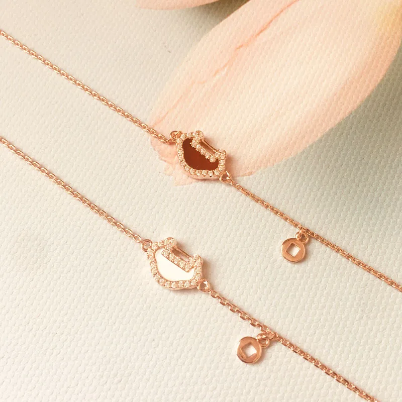

Brand Hot Design Natural Mother of Pearl Shell AAA Zircons Mini Rock Charm Bracelet Women Hand Chain 925 Sterling Silve Jewelry