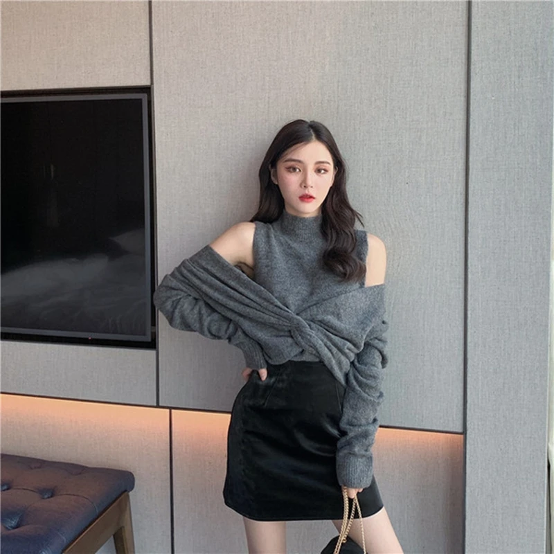 Korean version of the retro lazy wind new button cross V-neck sweater jacket+ half-high collar vest sweater two-piece - Цвет: Серый