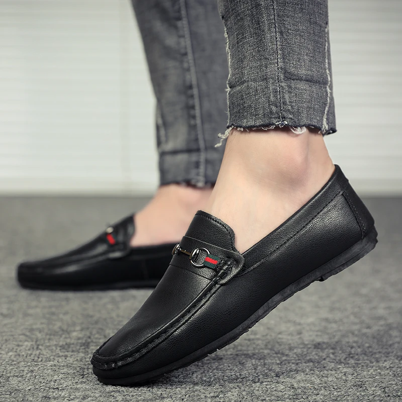 

UNN New Style Men's Loafers Leather Luxury Brand Formal Dress Moccasins Walking Shoes Mens Fats Shoes White