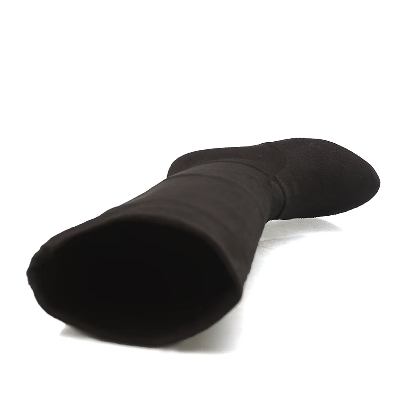 Женские сапоги выше колена большого размера привлекательные на тонком высоком