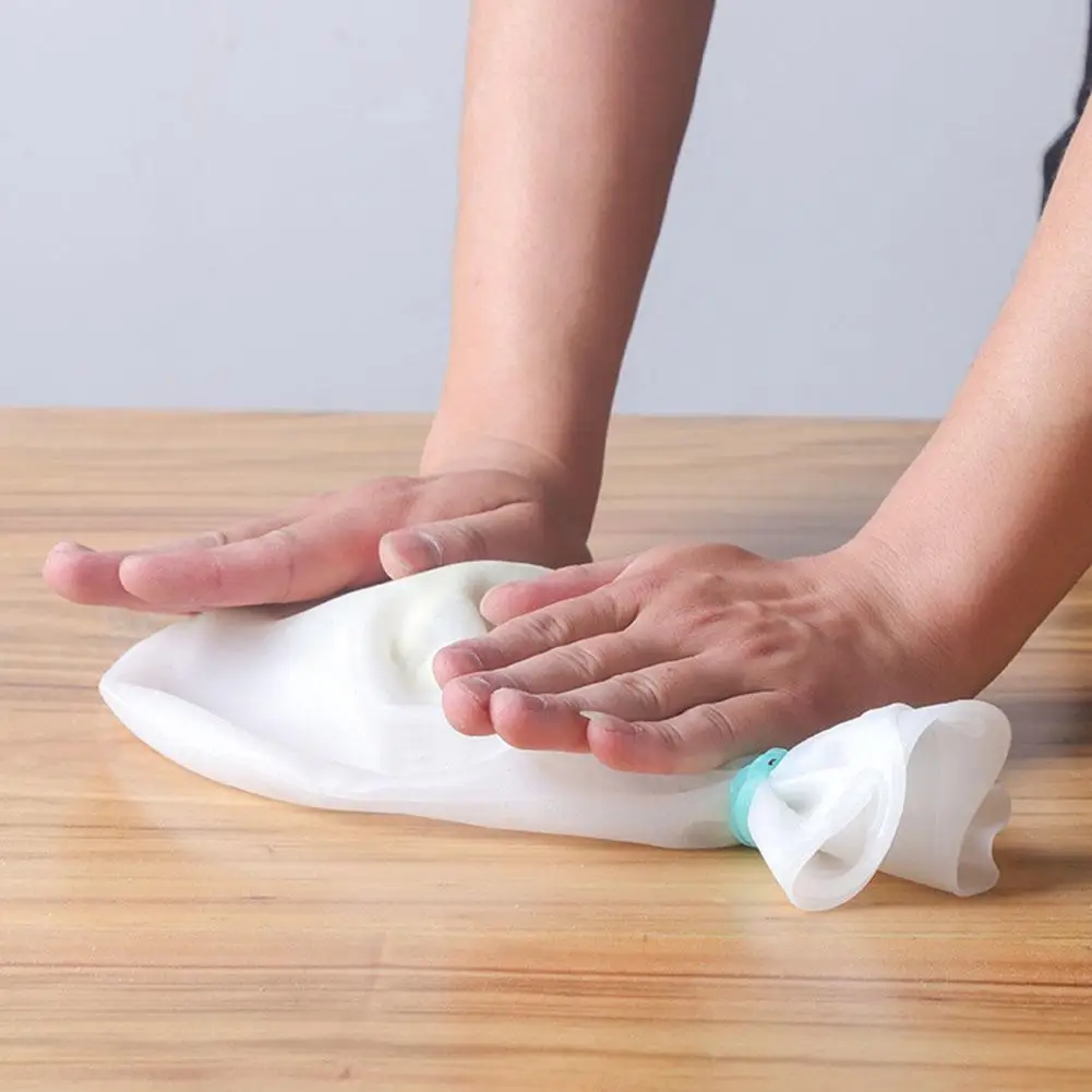 

New Silicone Noodle Dough Bag Pastry Dumpling Non-stick Blender DIY Baking Tool