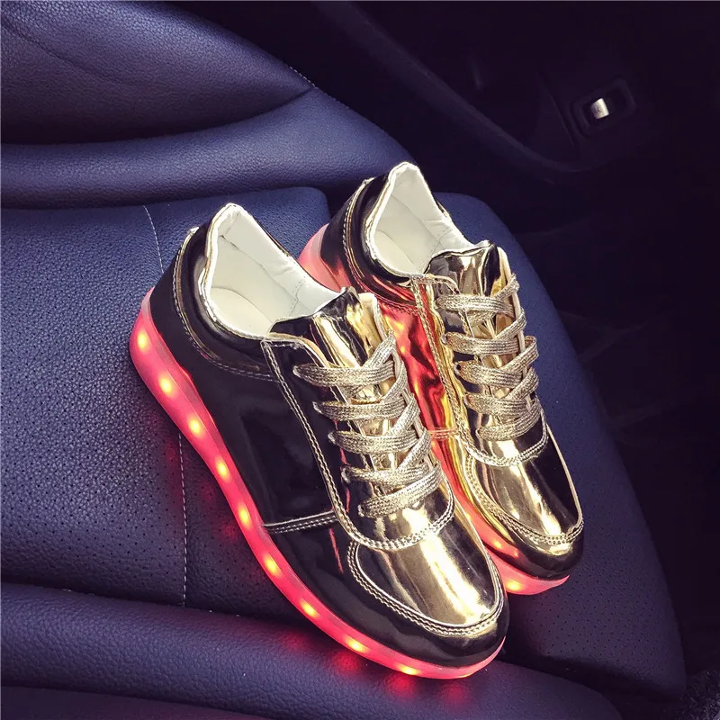 comfortable sandals child Size 27-41 Children Glowing Sneakers with Light Shoes Luminous Sneakers for Boys Girls with Backlight Kid Luminous Sole slippers for boy Children's Shoes