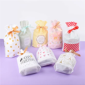 

50pcs/lot Gold Dot White Plastic Drawstring Bag with ribbon Candy Bags Birthday Party Wedding Decor Christmas chocolate Gift bag