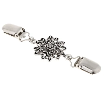 

Lady Duck-mouth Plated Metal Flower Collar Clip Shawl Cardigan Collar Holder