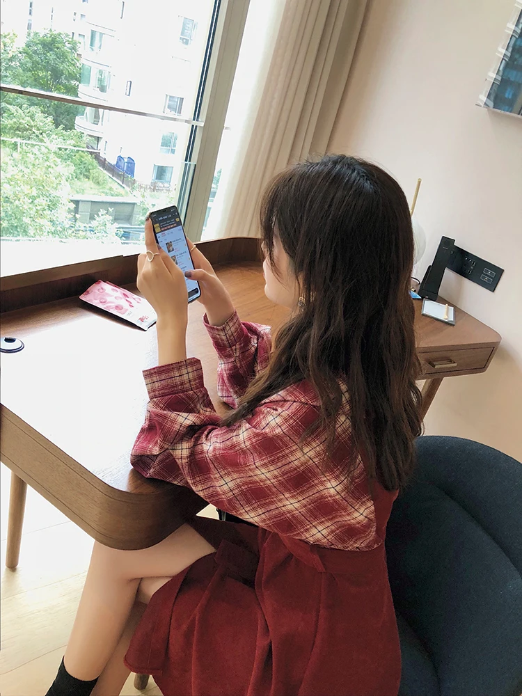 MISHOW Autumn Winter Dress Vintage Plaid Red Long Sleeve Waist Belt Female Mid-Long Dresses MX19D1968