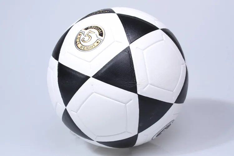 2702894735_368823374