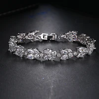 Emmaya High Quality Clear White Cubic Zirconia Leaf Pattern Bracelets Bangles For Women Girl Gift Fashion Wedding Jewelry Party