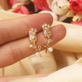

Shiny Side New Accessories Crystal Flower Stud Earrings for Women Simple Style Elegant Tulip Pearl Earrings