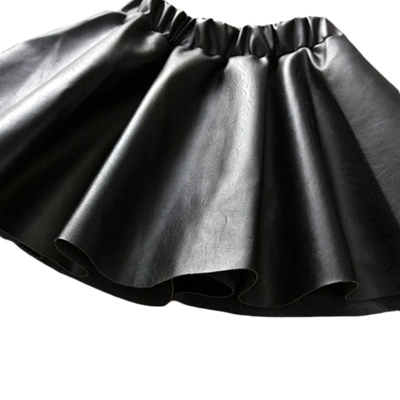 Детская одежда для девочек, однотонные Цвет модные Искусственная кожа эластичный пояс, плотные черная юбка