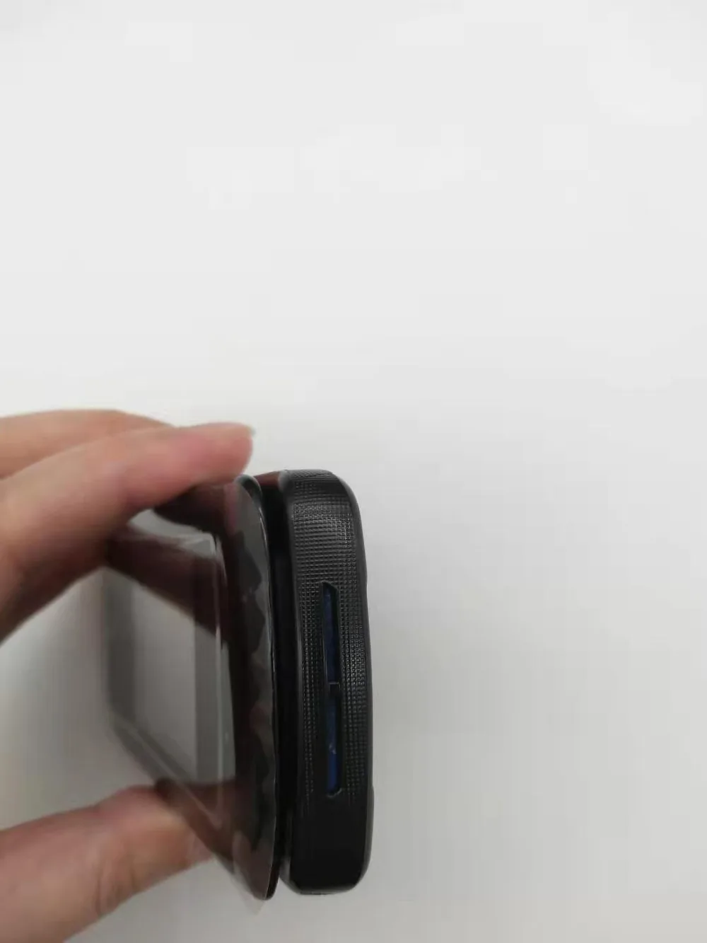 Оригинальная роскошная версия Motorola V8 разблокированный GSM флип Bluetooth MP3 FM Радион мобильный телефон
