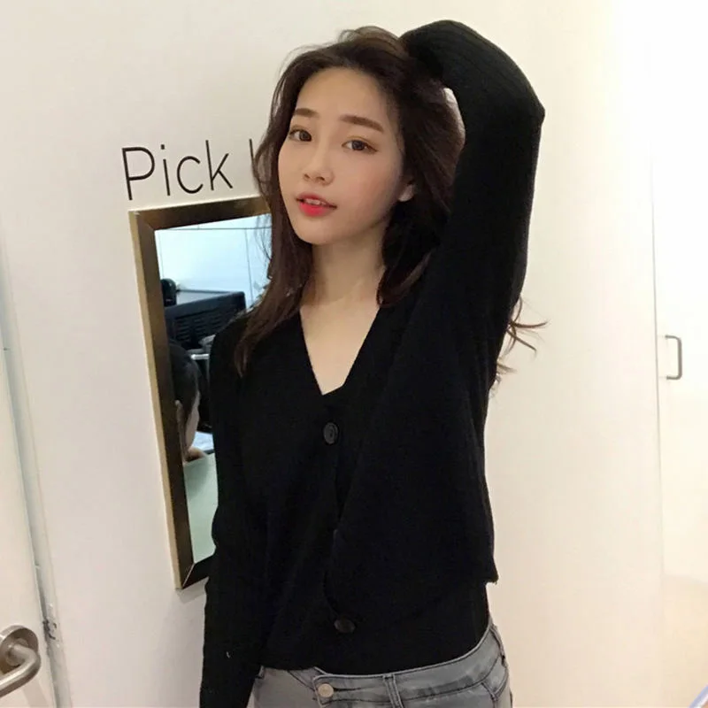 AAutumn New Knitted Cardigan Sweater V-Neck Soild Color Retro Chic Wild Long Sleeves Short Section Outerwear Tops Cardigan Women AAutumn New Knitted Cardigan Sweater V-Neck Soild Color Retro Chic Wild Long Sleeves Short Section Outerwear Tops Cardigan Women
