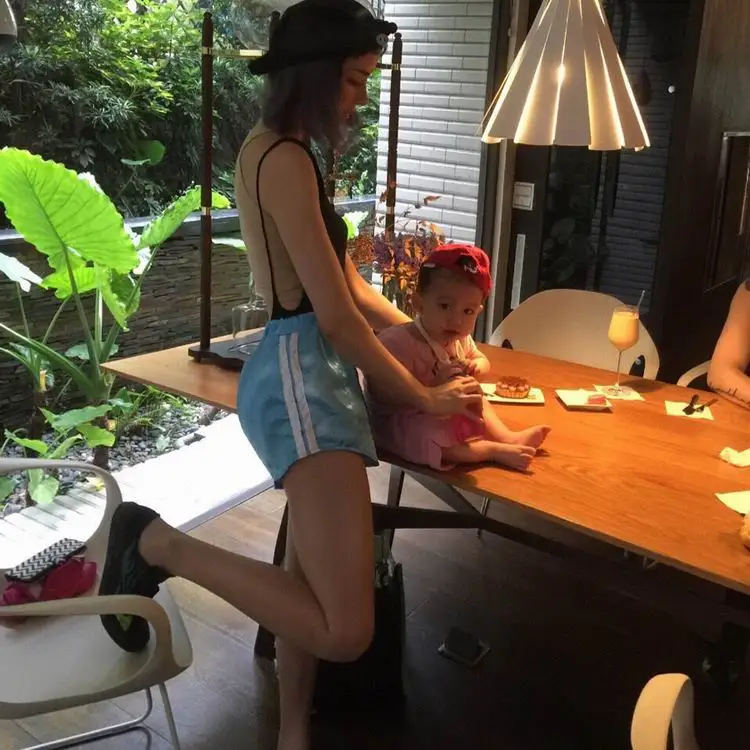 O1CN012geLba29DA6lr3V9S_!!418278033