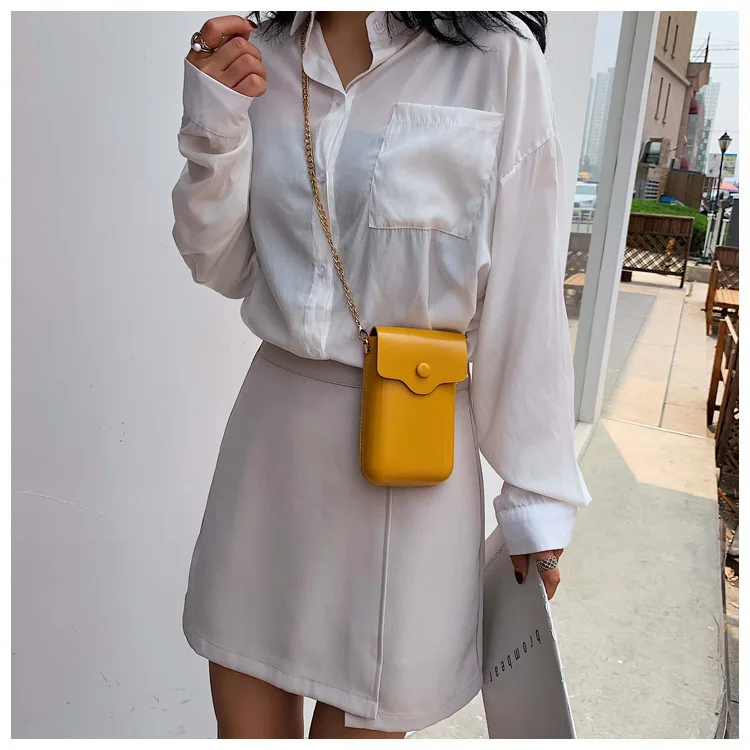 

In summer the new female simple Joker chain slung a small bag of leisure shopping girl mini cell phone bag