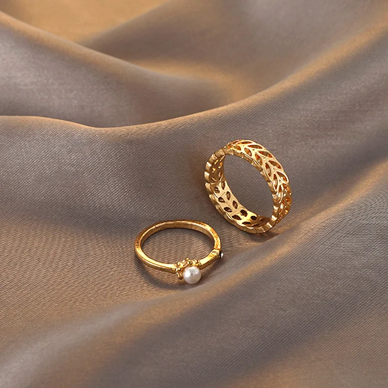 

2Pcs/set Trendy Gold Silver Color Round Hollow Rings Set For Women Girl Metal Geometry Circular Pearl Charm Joint Ring Jewelry