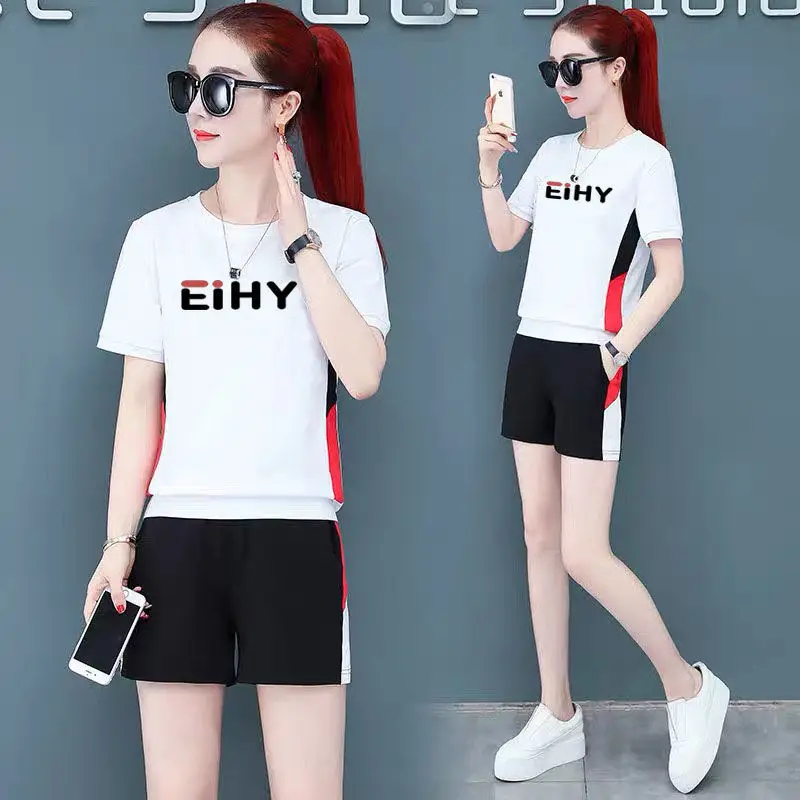 

2021 New Summer Fashion Crop Top Korean Leisure Sportswear Suits Shorts Sleeve T-shirts Fifth Pants Two Piece Set Women Clothing